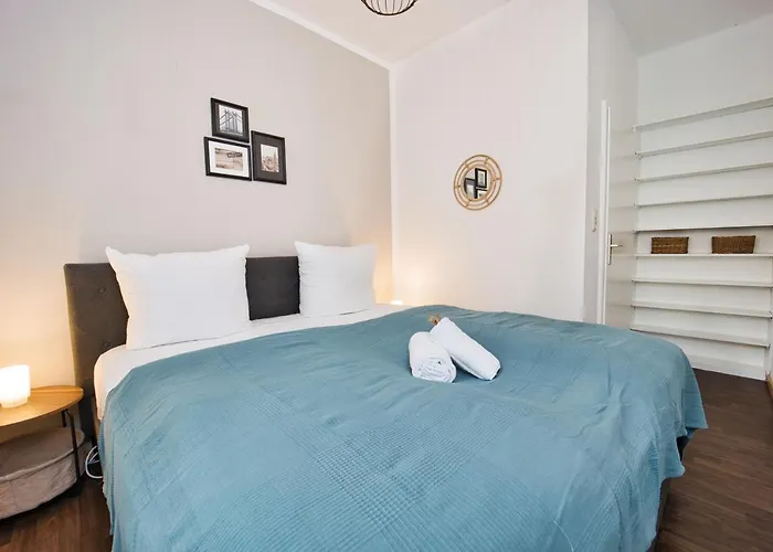 Heju - Altbau Meets Design - Parkplatz - Netflix Lubeca